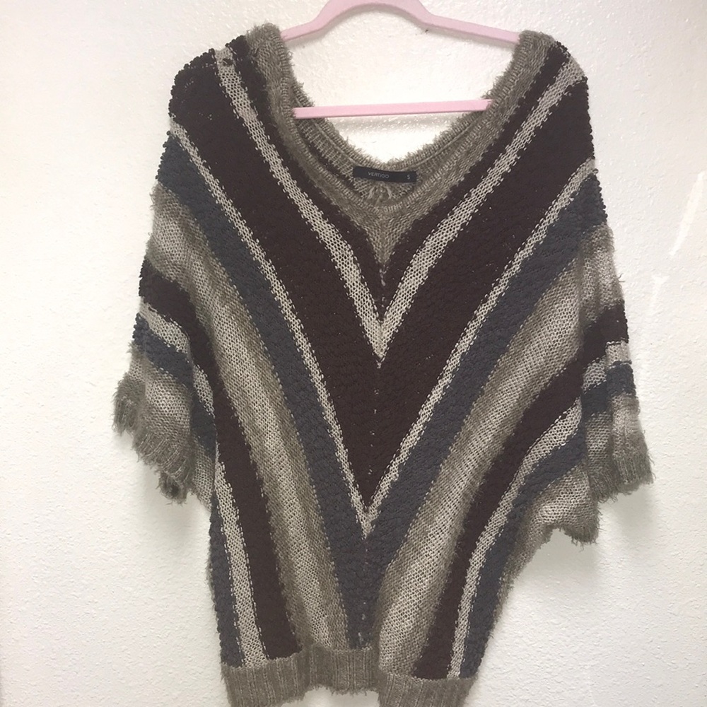 Vertigo Poncho Knit Sweater Oversized Small Retro Vintage V-Pattern Brown Gray
